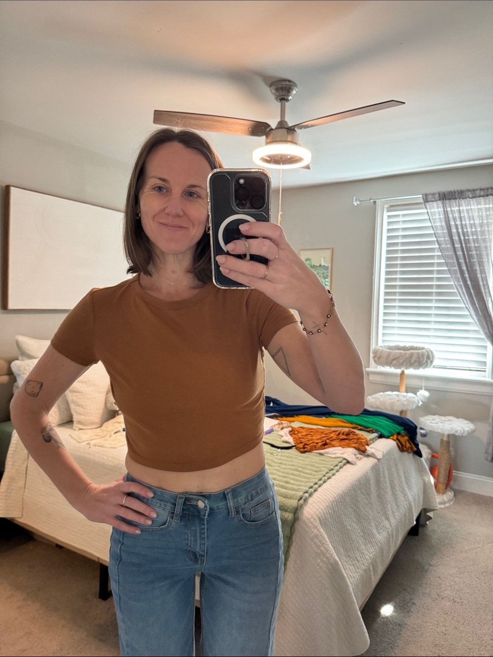 wild fable Cropped Crewneck Top in Caramel Brown